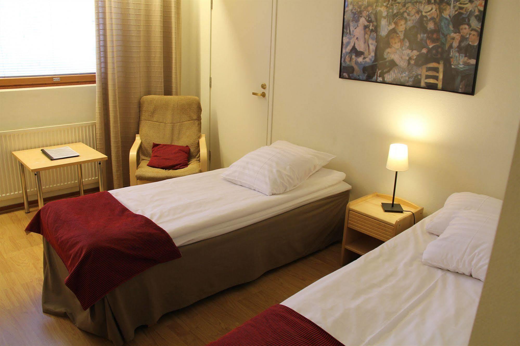 Hotel Hermica Tammerfors Exteriör bild