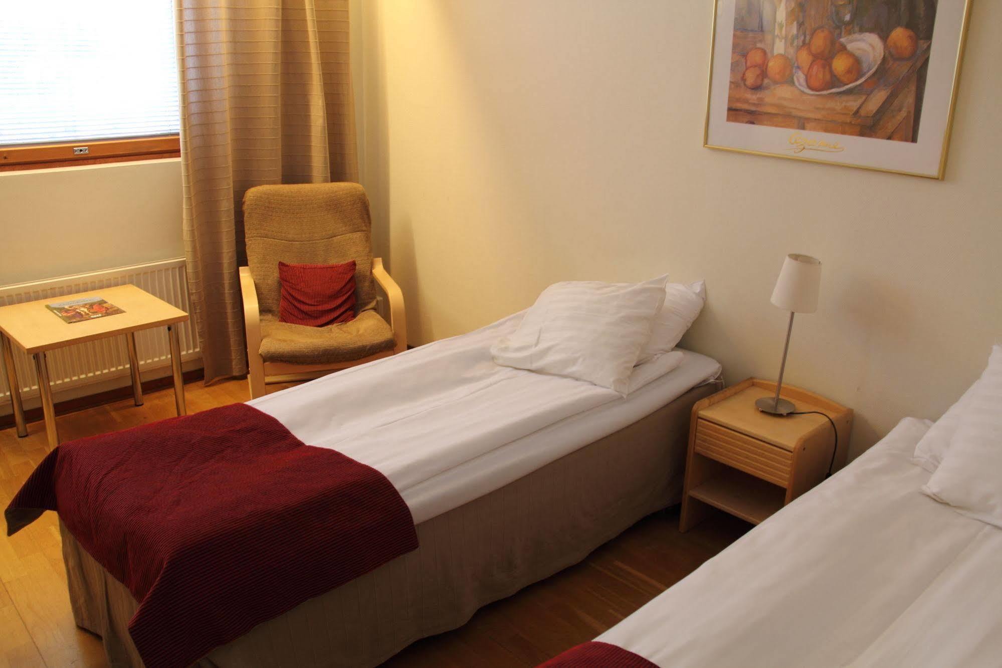 Hotel Hermica Tammerfors Exteriör bild