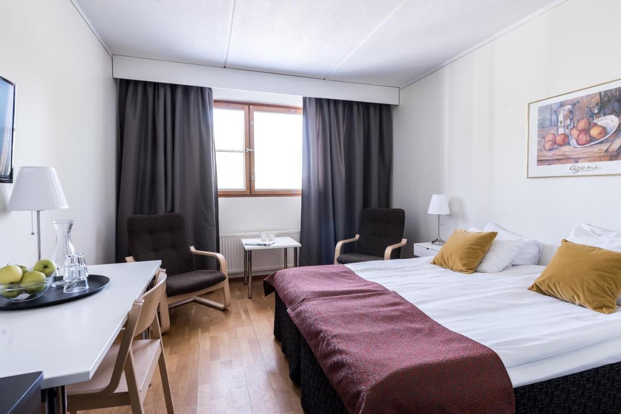 Hotel Hermica Tammerfors Exteriör bild